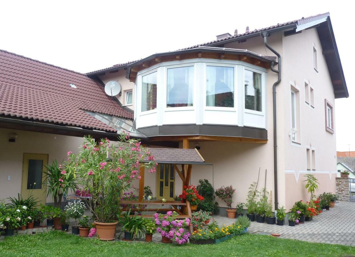 Gertis Blumenhof Privatzimmer, Ferienwohnung Gmund  Exterior photo